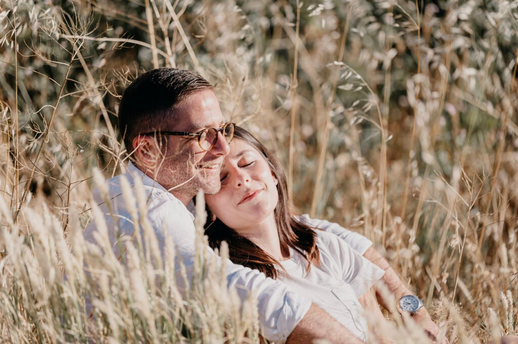 Couple qui sont assis Aix-en-provence