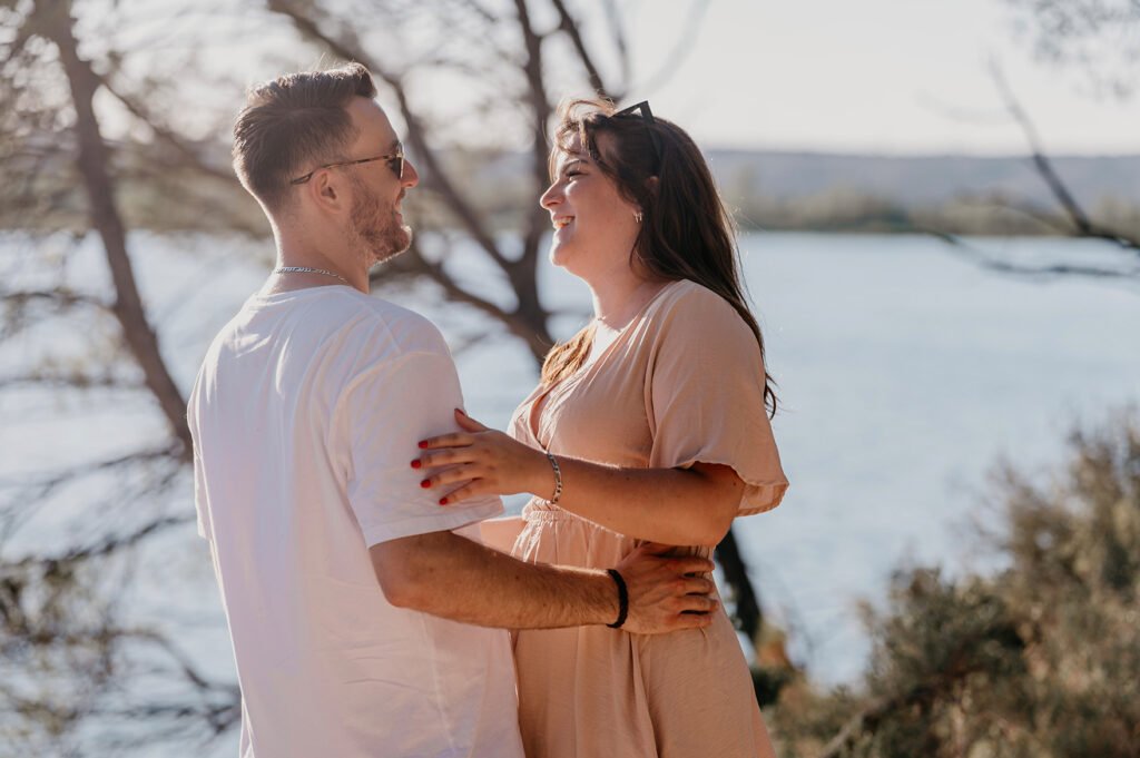 Couple qui rigole Aix-en-provence