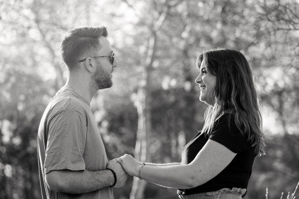 Couple qui sont face à face Aix-en-provence